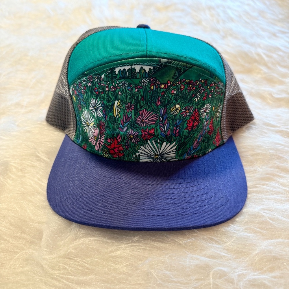 NWOT Kathrine Homes Floral Trucker Hat